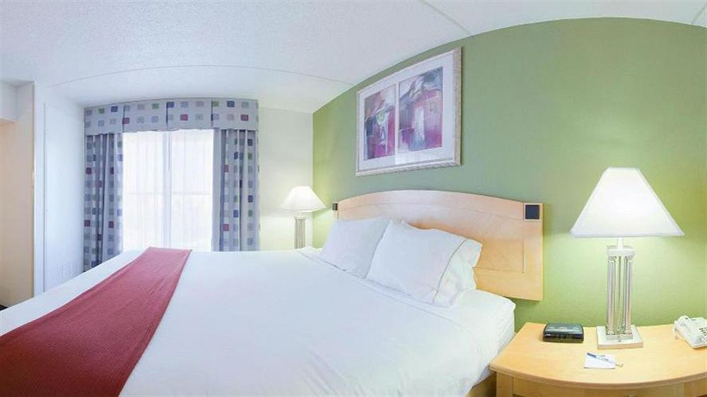 Express & - Norman By Ihg Hotel Mooresville