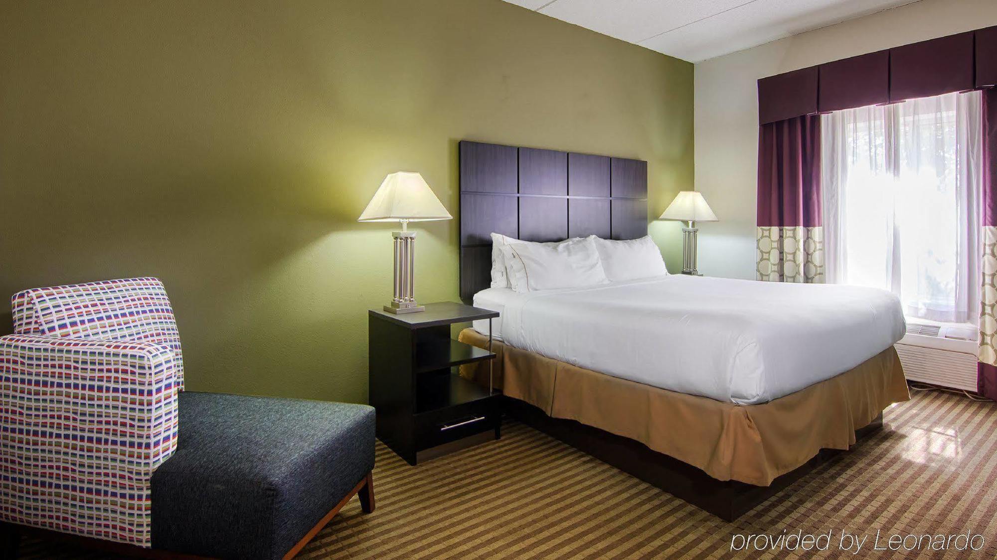Hotel Express & - Norman By Ihg 2*