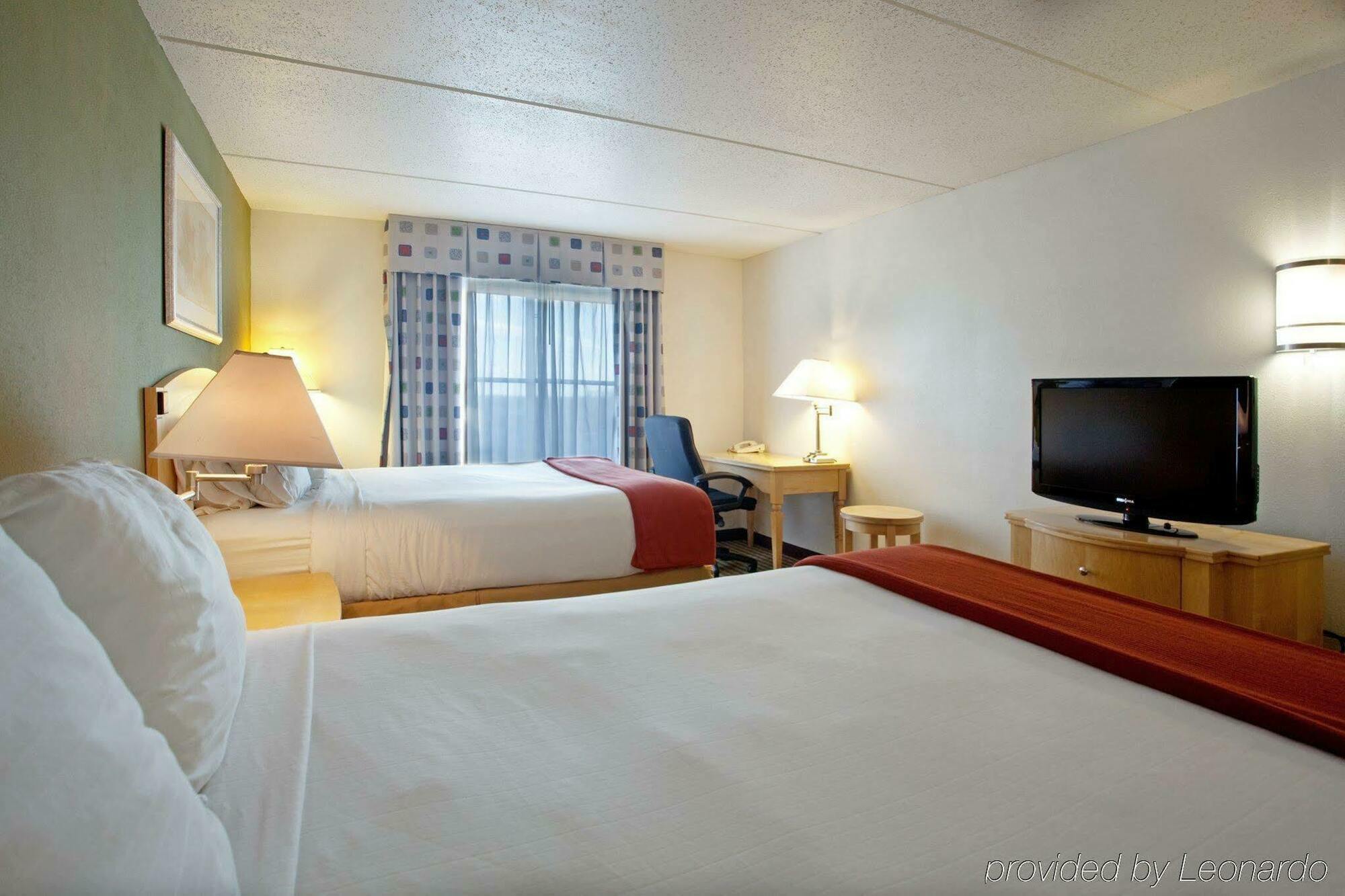 Hotel Express & - Norman By Ihg Mooresville