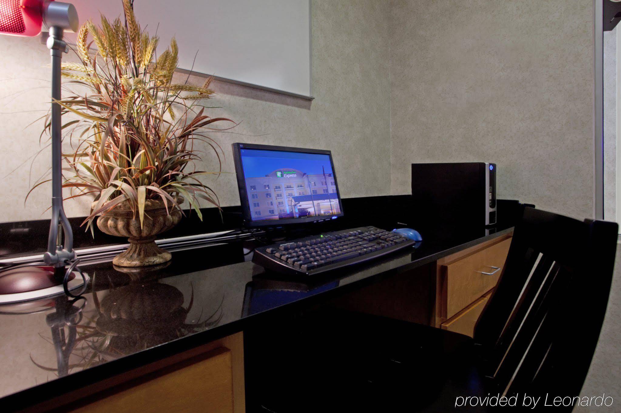 Express & - Norman By Ihg Mooresville