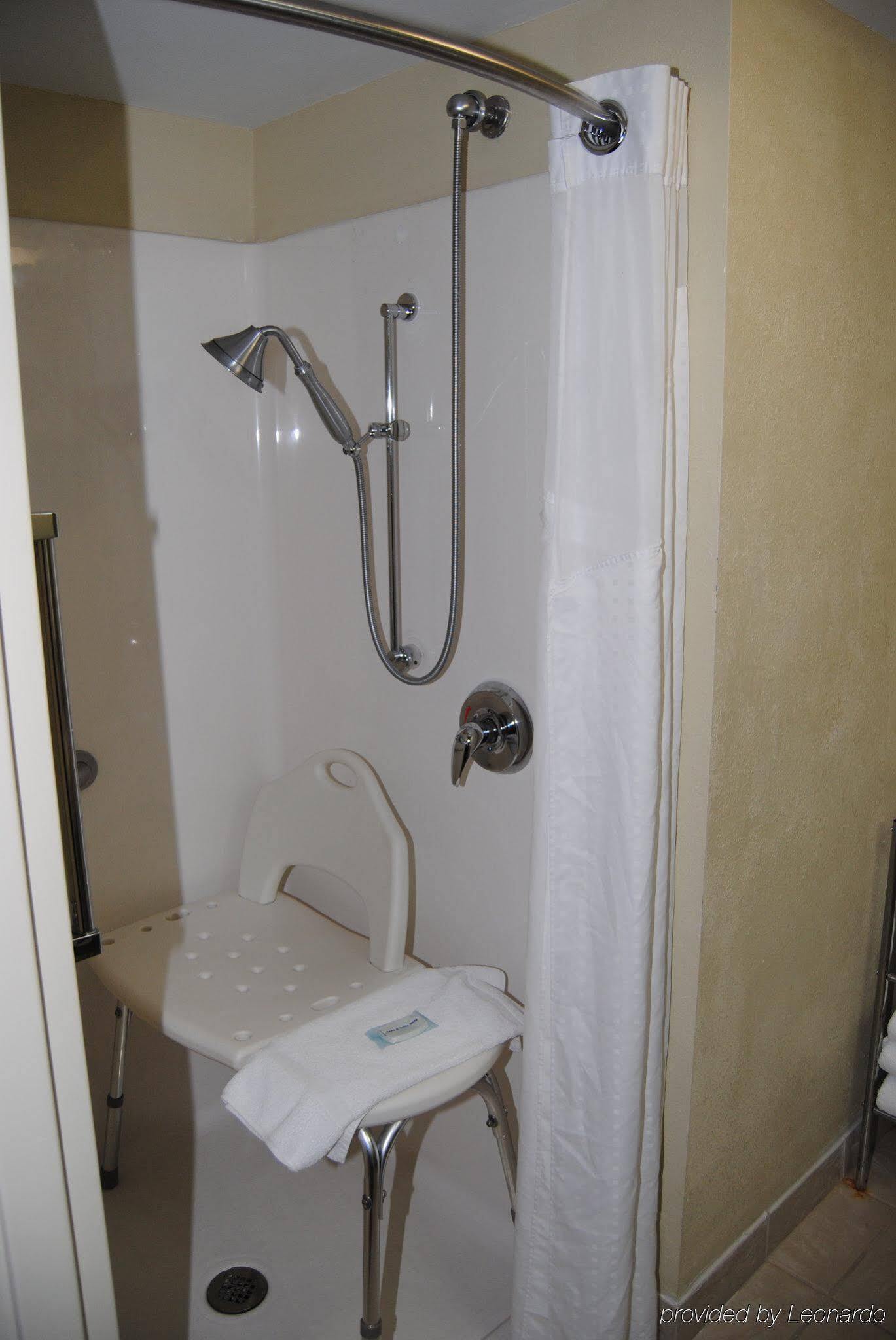 Hotel Express & - Norman By Ihg